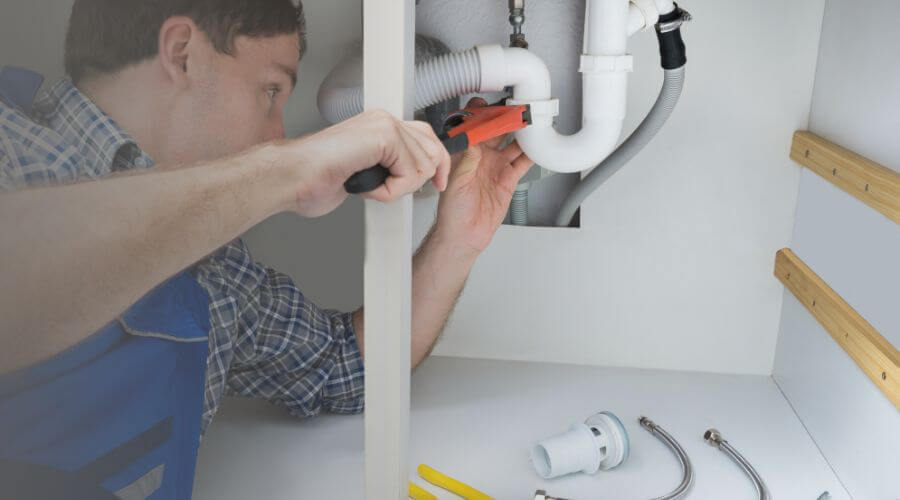 Local tankless water heater installation in Lansing, IL
